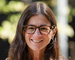 Lora Iannotti